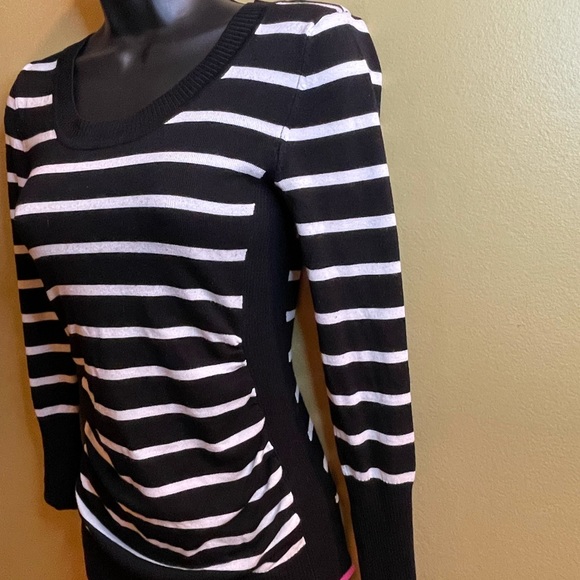 Delia’s Sweater - Striped with Pink Tie - Picture 3 of 7